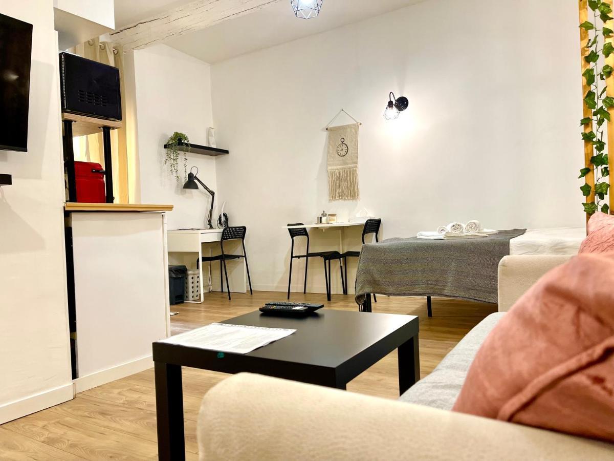 Cosy Modern Studio In The Heart Of Nice With Ac Buitenkant foto